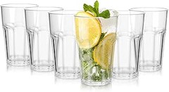 vasos irrompibles para cócteles en terraza
